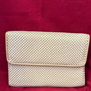 NWT Vintage Whiting & Davis Cream and Tan Metal Mesh Clutch